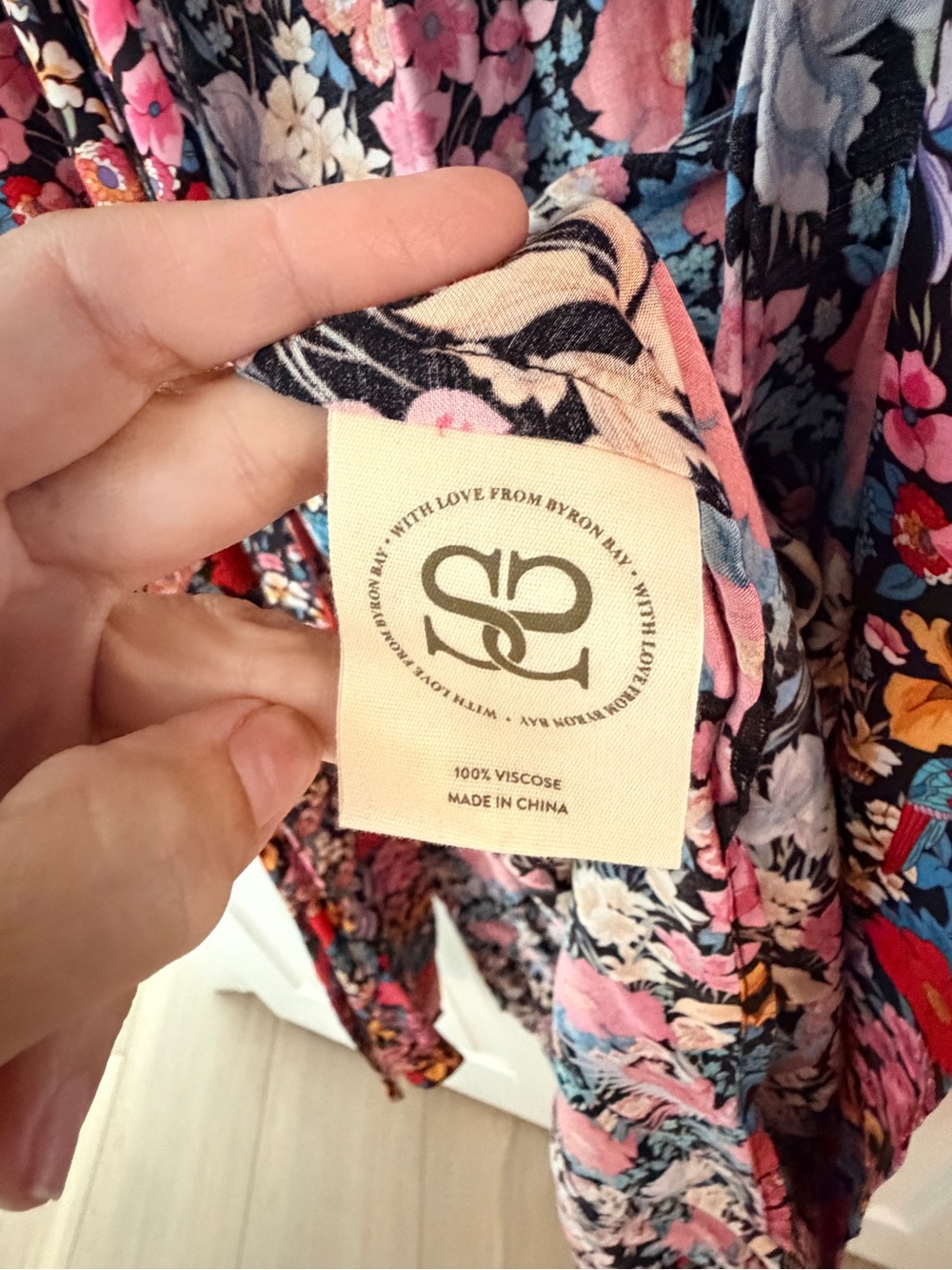 Spell Robe M/L EUC - Picture 4 of 7